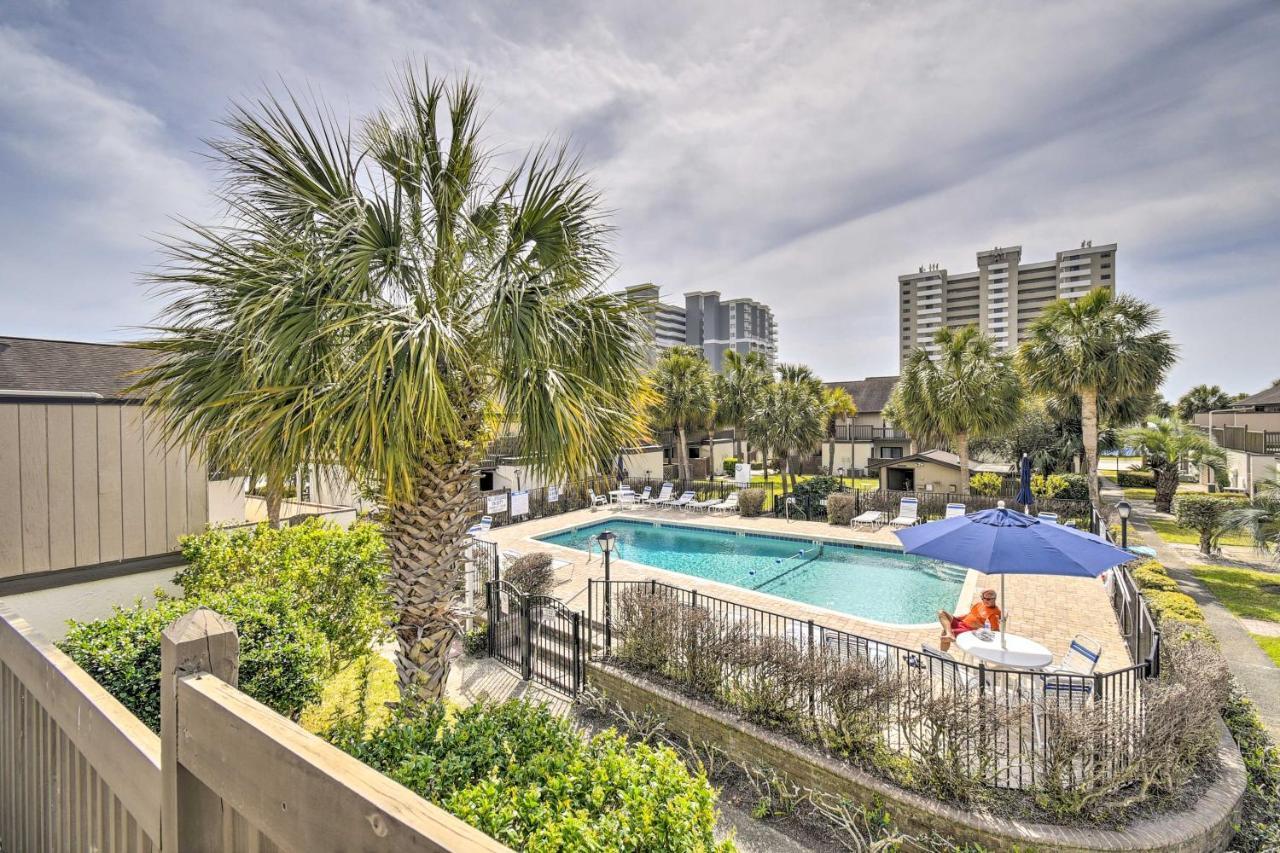 Myrtle Beach Abode With Seasonal Pool And Lake View! Exterior photo