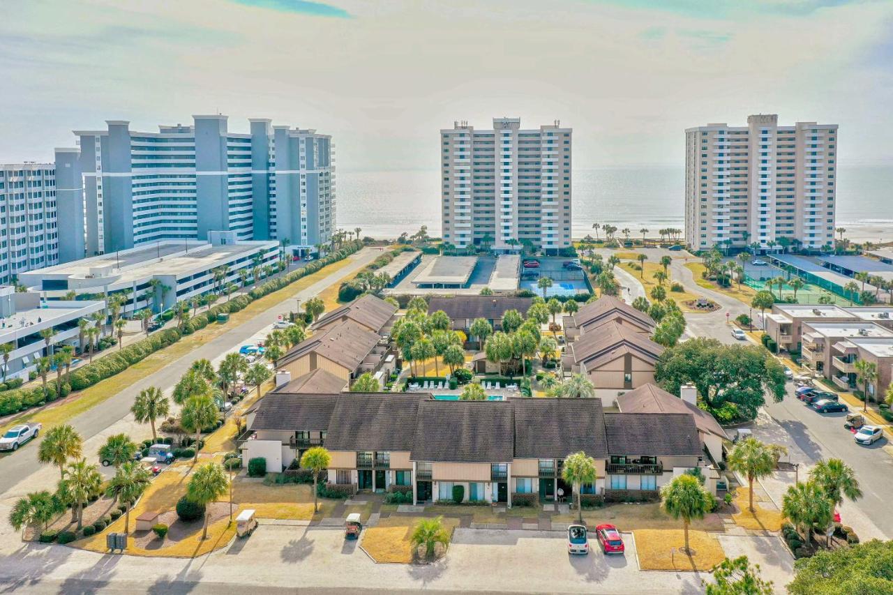 Myrtle Beach Abode With Seasonal Pool And Lake View! Exterior photo