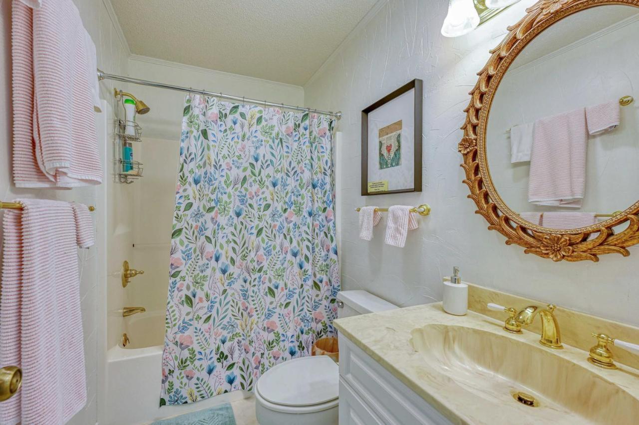 Myrtle Beach Abode With Seasonal Pool And Lake View! Exterior photo