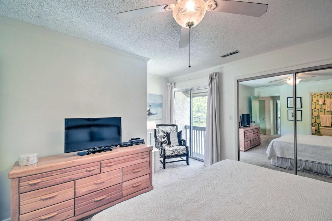 Myrtle Beach Abode With Seasonal Pool And Lake View! Exterior photo