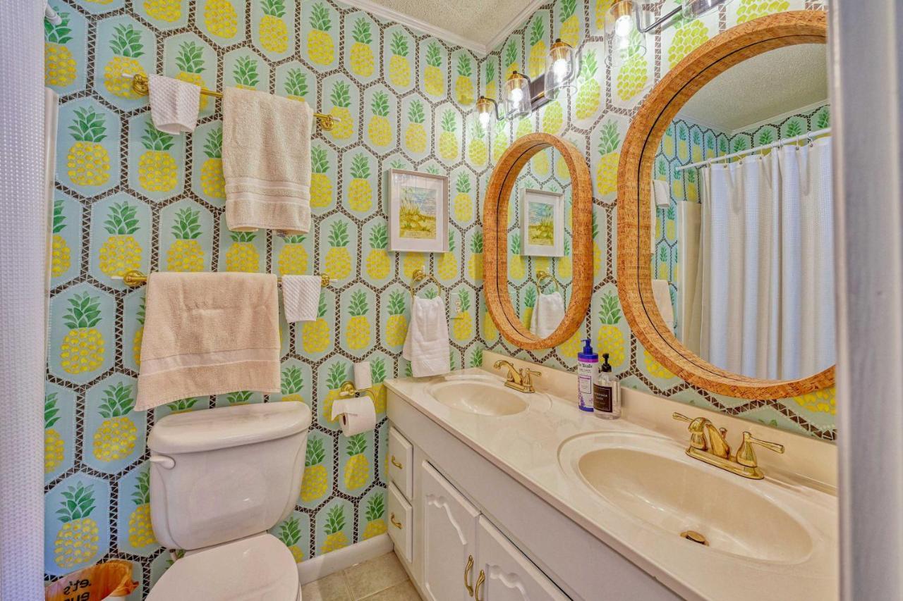 Myrtle Beach Abode With Seasonal Pool And Lake View! Exterior photo
