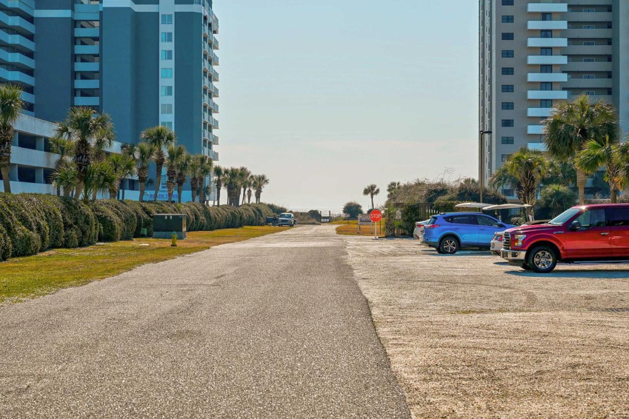 Myrtle Beach Abode With Seasonal Pool And Lake View! Exterior photo